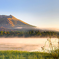 indonésie: Vulkán Batur, na který jsme včera v noci (ehmm, brzy ráno) vylezli.